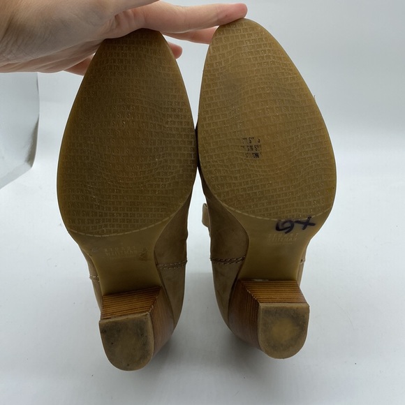 Stuart Weitzman Russell Bromley Nubuck Ankle Booties Heeled Boots Tan Womens 9 - Picture 5 of 16
